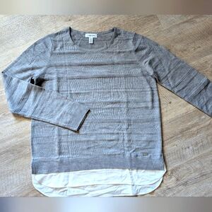 Gray textured Calvin Klein, small